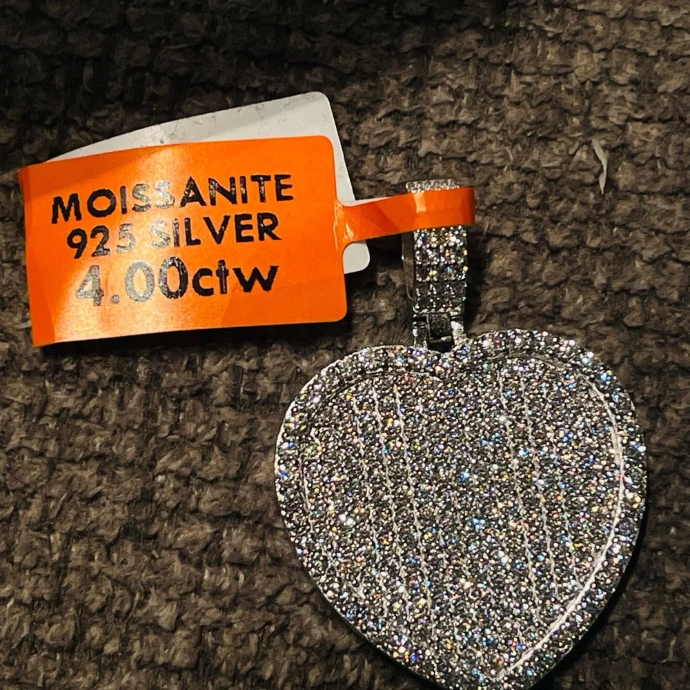 Heart-Shaped Moissanite Pavé Pendant - Silver Sparkle - Picture 2 of 2